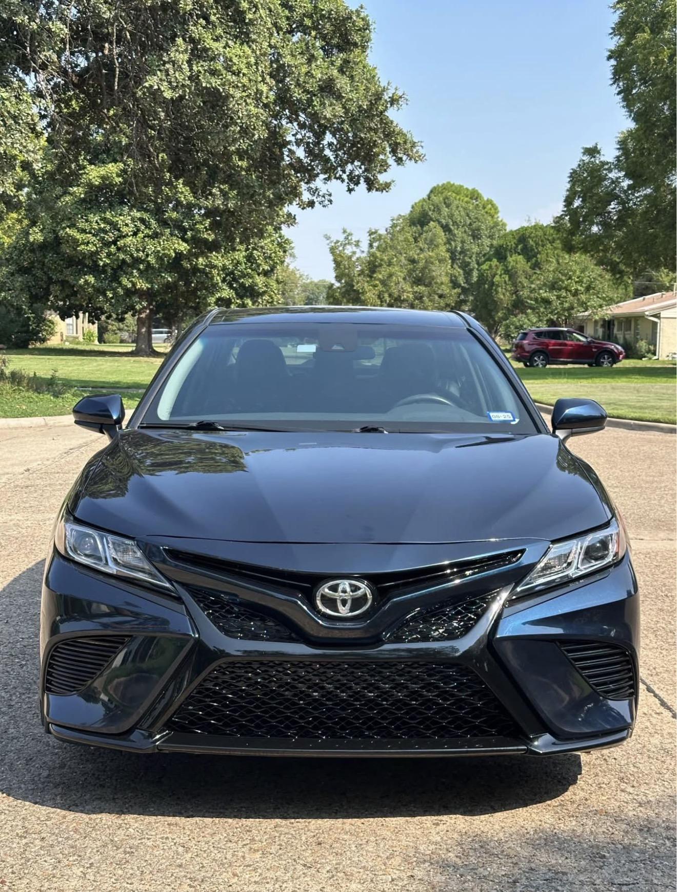 2020 Toyota Camry SE SE Sedan 4D